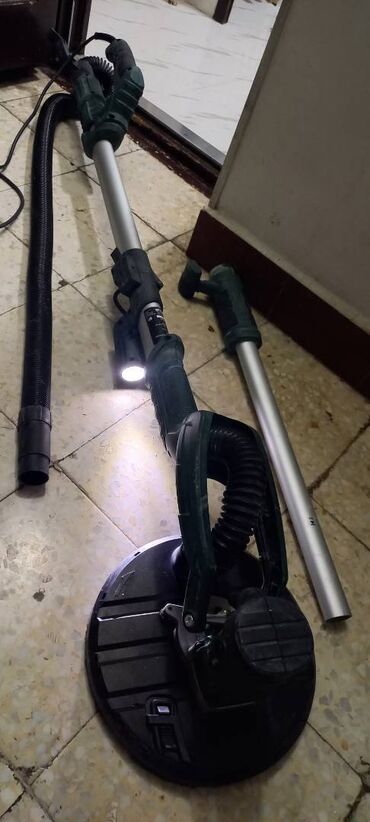 Ostali molersko građevinski alati i oprema: Na prodaju polovna žirafa Parkside PWDS 920 B2 za delove. Kupljena — 8