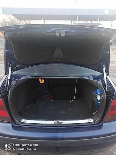 Volkswagen: Volkswagen Bora: 2003 г., 1.6 л, Механика, Газ, Седан — 8