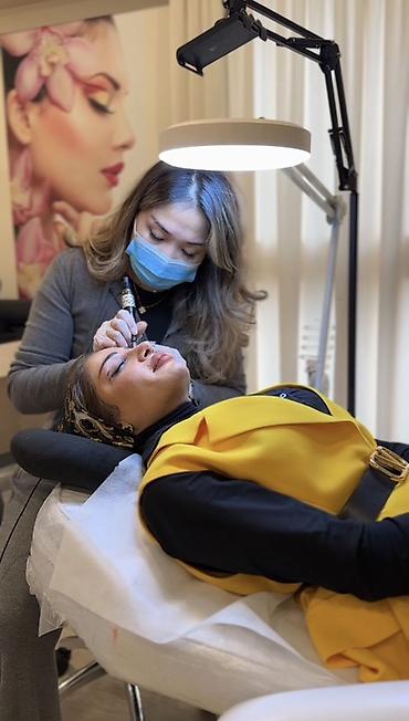 Перманентный макияж: Перманентный макияж бровей Опыт больше 10 лет Гарантия качества — 10