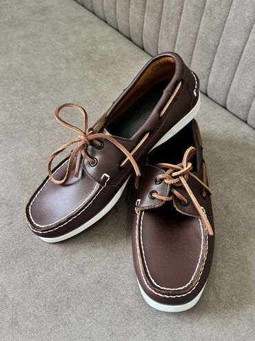 аляска обувь: Продается мужская обувь, 41 размер, размер в размер. Новые, заказывали