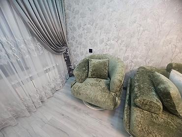 masa metal: Yemək otağı dəsti - Masa: Uzun ölçülü, parlaq krem rəngli üst səth; — 5