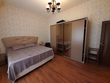 Həyət evləri və villaların satışı: Mərdəkan 5 otaqlı, 182 kv. m, Orta təmir — 15