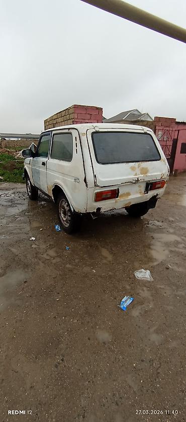 qazel yuk maşın: VAZ (LADA) 4x4 Niva: 1.7 l | 1988 il Ofrouder/SUV — 1