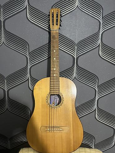 islənmis gitara: Akustik gitara, 6 sim, İşlənmiş, Ünvandan götürmə, Pulsuz çatdırılma, Ödənişli çatdırılma — 1