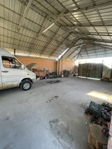 Продажа домов: Дом, 250 м², 7 комнат, Собственник — 5