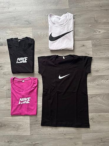 pederuse torbice: Ženske majice S,M,L,XL,XXL veličine 1 komad 2100 din 2 komada 3100 — 1