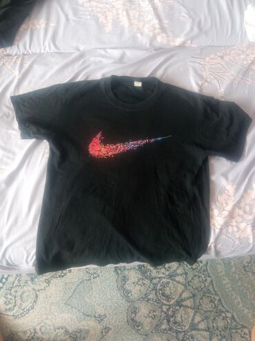бюстгальтер с широким поясом: Эркектердин футболкасы, Nike, Жаңы, түсү - Кара, Өзү алып кетүү