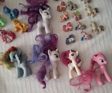 Igračke: Obiman set igračaka inspirisan serijalom My Little Pony. Uključuje na lalafo.rs — 18 Igračke: Obiman set igračaka inspirisan serijalom My Little Pony. Uključuje — 18