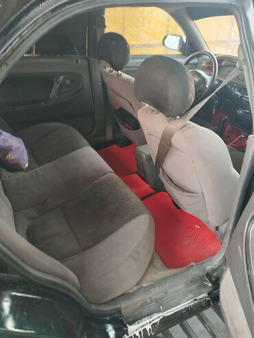 Mazda: Mazda Cronos: 1996 г., 2 л, Механика, Бензин, Седан — 7