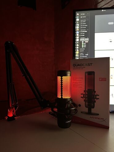 Mikrofonlar: İşlənmiş Radio Mikrofon HyperX, Ödənişli çatdırılma