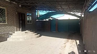 Продажа коттеджей и домов: Продается мансардный кирпичный дом с большим крытым двором и — 1