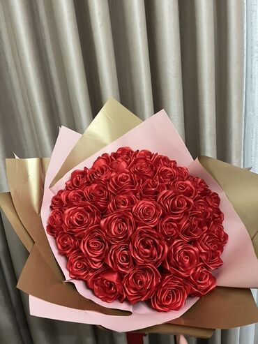 pion gul: Her biri 15 azndir
