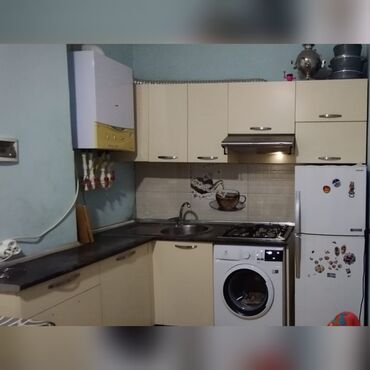 кухонная мебель бу: *MƏTBƏX mebeli :-TƏCİLİ SATILIR*‼️ QİYMƏT:-130₼ ÖLÇÜ:-2.35**1.6