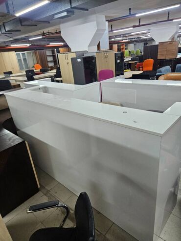 Ofis masaları: Resepsin Masalar sekilde gorunduyu kimidir hec bir prablemi yoxdur 3 -da lalafo.az — 3 Ofis masaları: Resepsin Masalar sekilde gorunduyu kimidir hec bir prablemi yoxdur 3 — 3