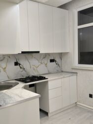 Uzunmüddətli kirayə mənzillər: Kiraya ev Köhnə günəşli afrodiata şadliq sarayının yanı.Yeni tikili — 4