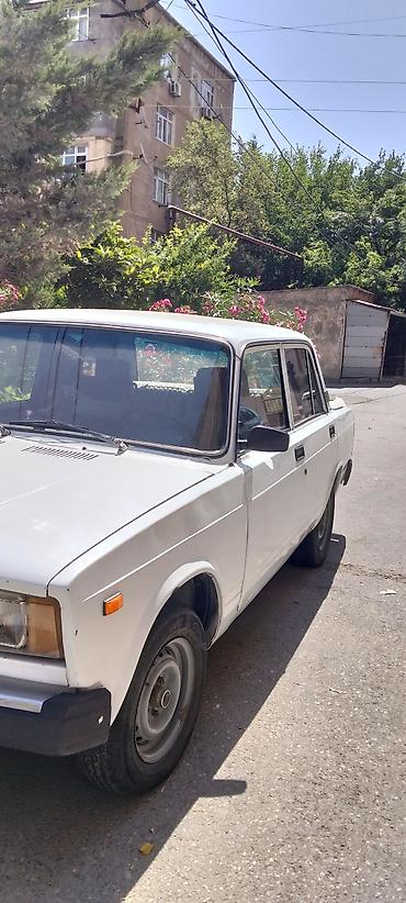 VAZ (LADA): LADA 2107 sedan Xüsusiyyətlər: - Kuzov: sedan, klassik LADA 2107 — 10