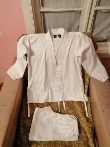 İdman formaları: Salam aleykum Oglan ve qiz uşaqlari ucun teze karate geyimleri satiram — 4