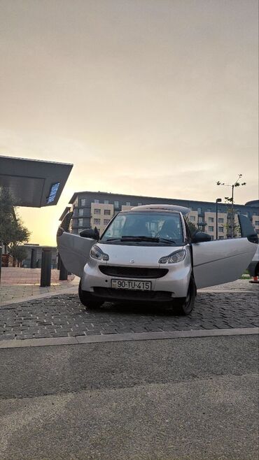 Smart: Smart Fortwo: 1 l | 2011 il 170500 km Kupe