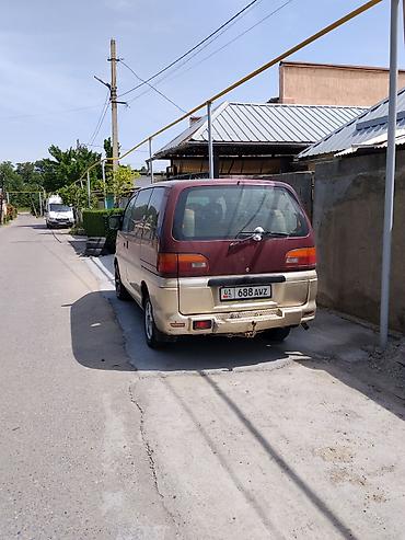 byd e2 2024: Mitsubishi Space Gear: 1996 г., 2 л, Механика, Бензин, Минивэн — 4