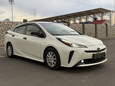 model y: Toyota Prius: 2019 г., 1.8 л, Автомат, Гибрид, Лифтбек — 3
