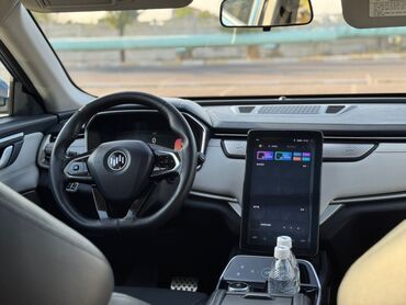машины 2023: Автомобиль Buick Envision Plus с автоматической коробкой передач