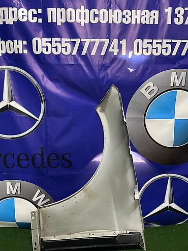 mersedes e: Крыло Переднее правое Mercedes-Benz, 2010 г., Б/у, Оригинал — 2