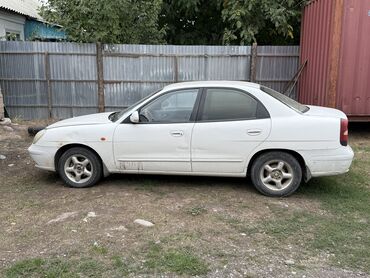 Daewoo: Daewoo Nubira: 1999 г., 1.6 л, Механика, Бензин, Седан