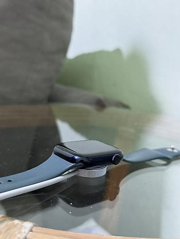 Apple Watch: Продается Apple Watch 8 45mm Коробка есть зарядка оригинал Покупал — 2