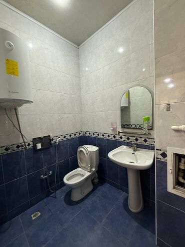 Ofislər: Obyekt azadligla vagifin kesishmesinde yerleshir 22/3 10 otaq 223 kv — 10