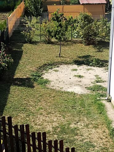 Kuće na prodaju: 350 kv. m, 6 soba — 4