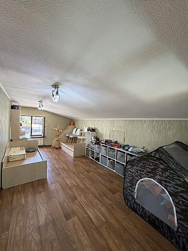дом аламединский рынок: 🏡Продаётся 4-комн.2-этаж дом р/н Аламединского рынка! 📐 Площадь дома — 3