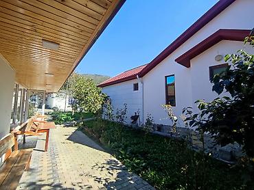 Bağ evlərinin kirayəsi: 255 kv. m, 4 otaqlı, Hovuzlu, Qaz — 64