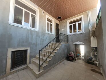 дом с бассейном: Поселок Бинагади 3 комнаты, 100 м², Свежий ремонт