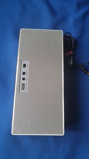 Zvučnici, slušalice i mikrofoni: Loewe Speaker 2go – prenosni Bluetooth zvučnik sa punjačem - — 2