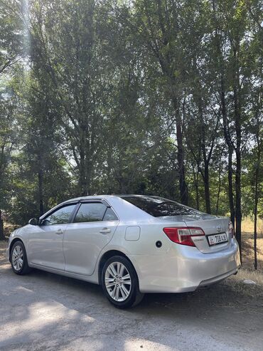 срочная продажа авто по низким ценам: Toyota Camry: 2013 г., 2.5 л, Автомат, Бензин, Седан