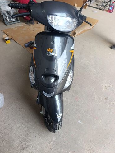 Mopedlər,skuterlər: Skyberg skuter0.49 Kub 45 km Saat surət Butun sənəldər verilir - — 1
