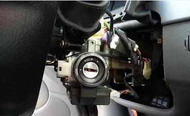 Аварийное вскрытие замков: Ремонт замков, изготовление ключей,вскрытие машин и квартир С нами — 1