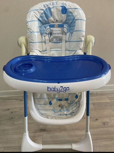 uşaq maşın: Baby2Go uşaq yemək stulu - Rəng: mavi-ağ - Yığılır: qatlanan