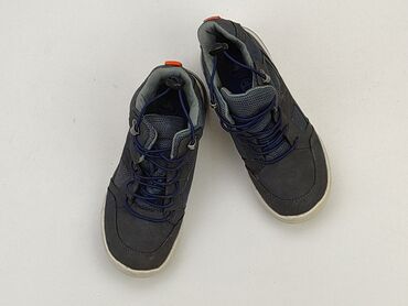 buty sportowe dziecięce dla chłopca: Sport shoes 32, Used