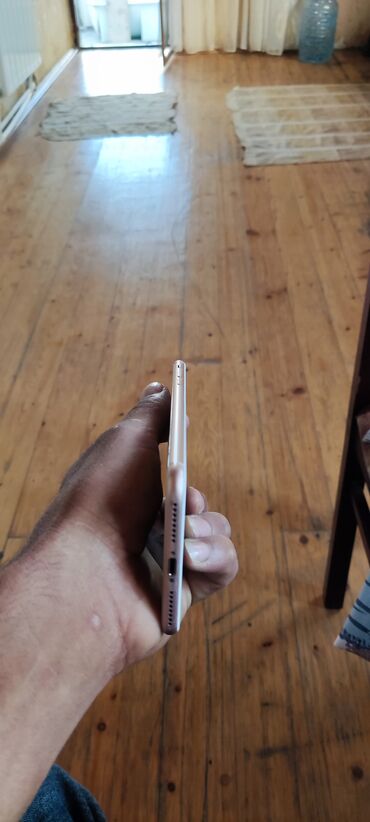 Apple iPhone: IPhone 8 Plus, 64 GB, Ağ, Barmaq izi — 9