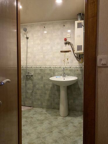 Köhnə tikili: Bakı, 3 otaqlı, Köhnə tikili, m. Xalqlar Dostluğu, 72 kv. m -da lalafo.az — 13 Köhnə tikili: Bakı, 3 otaqlı, Köhnə tikili, m. Xalqlar Dostluğu, 72 kv. m — 13