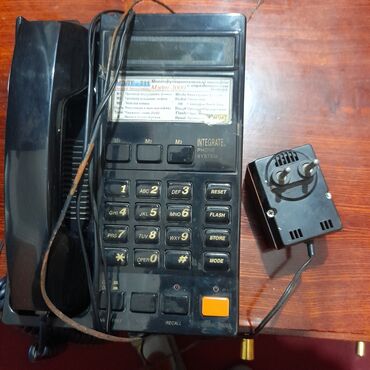 рабочий телефон: Телефон с определением номера, в рабочем состоянии