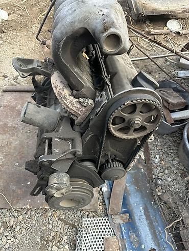 хова 15: Бензиновый двигатель Volkswagen/Audi 1.8 (серия EA827, продольное — 2