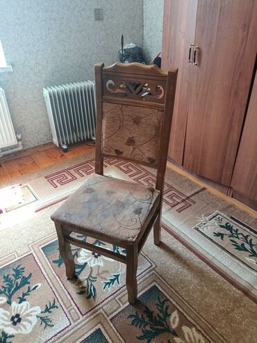 33 yolunda heyet evleri: Qonaq otağı üçün, İşlənmiş, Açılan, Oval masa, 6 stul