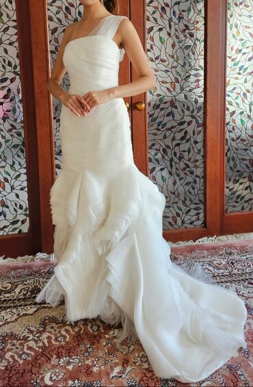 Свадебные платья и аксессуары: Продаю свадебное платье, воздушное и нежное, надевали 1 раз на свою
