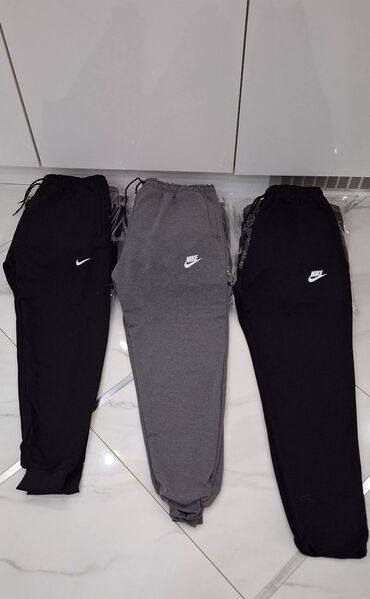 nike m: Trenerke od 2xl do6xl 1200din