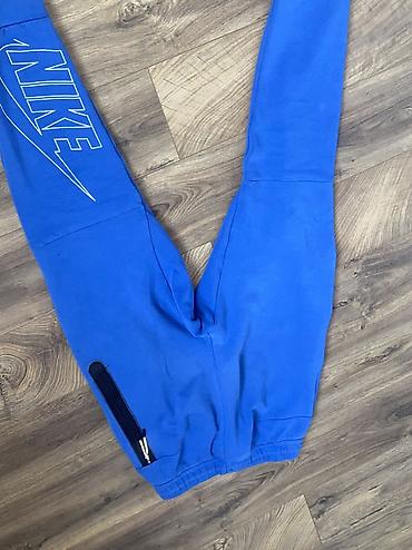 выкуп золота: Nike tech fleece pants
Состояние идеал,S размер — 3