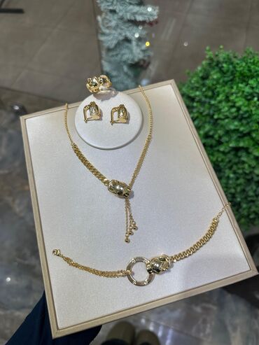 qizil destleri: Cartier dest - 58 Azn Məhsul yenidr istifade olunmuyub istəyə uygun