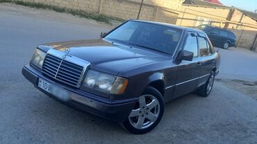 etir: Mercedes-Benz E 300: 3 l | 1993 il Sedan