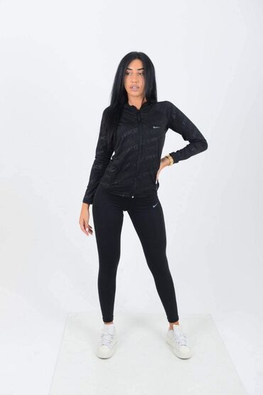 Gornji i donji deo: Novi model 
Vasa cena 2850
Double face
S,M,L,XL — 4